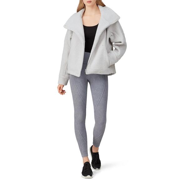 Lululemon Show Me the Sherpa Jacket Size 4 - Picture 2 of 12